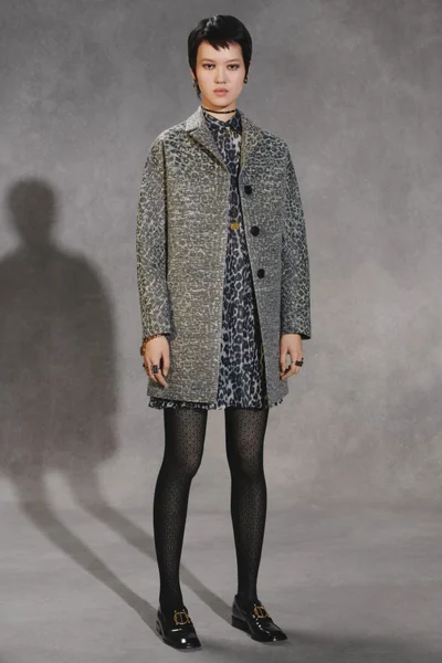 Look 25